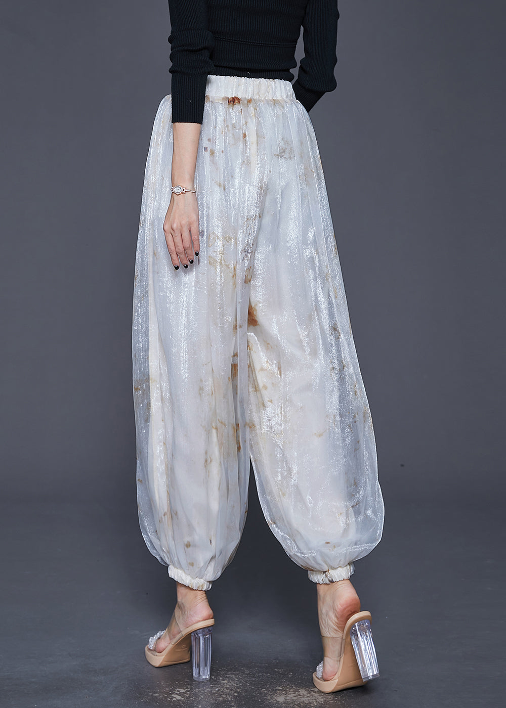 Elegantly Styled Pants for Everyday Wear