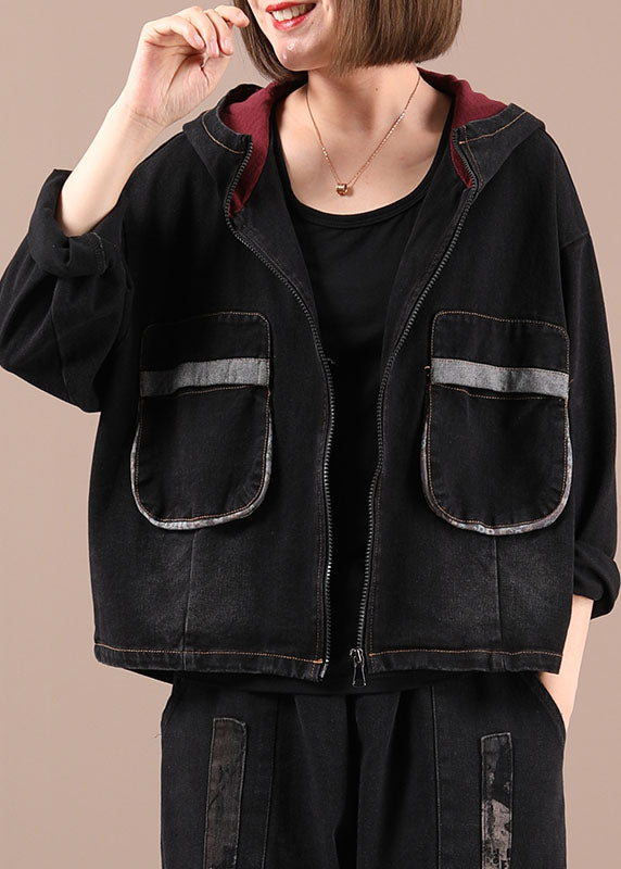 Well Tailored Coat with a Graceful Silhouette