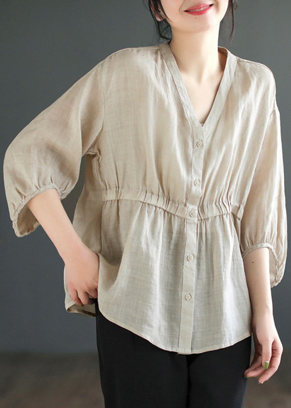Well Tailored Blouse with a Graceful Silhouette