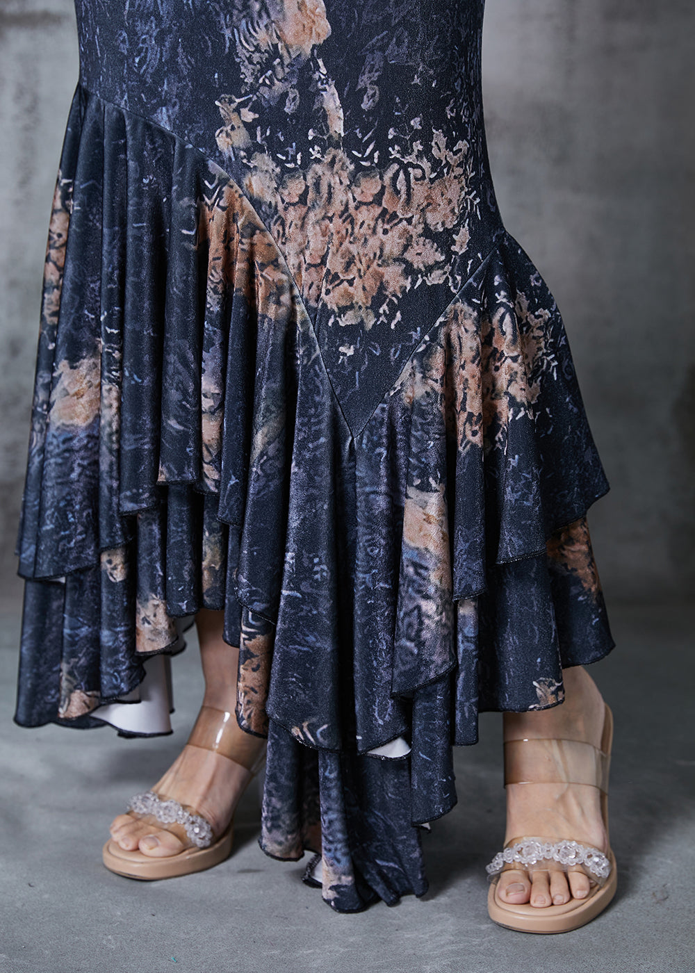 Well Tailored Garment with a Graceful Silhouette
