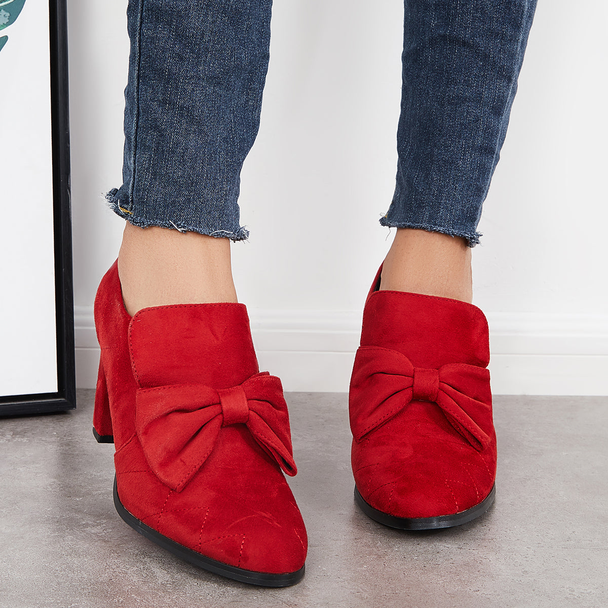 Classic Orthopedic Pumps with Timeless Style