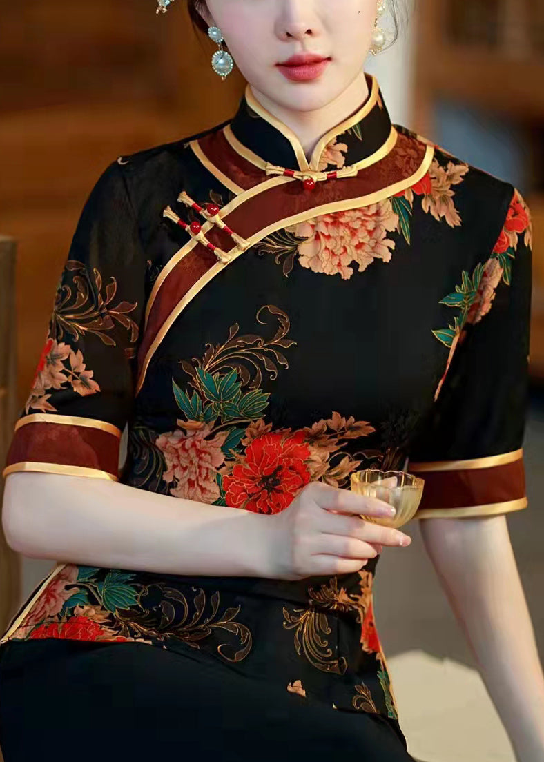 Gracefully Styled Top for Any Occasion
