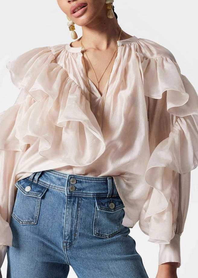 Well Tailored Shirt with a Graceful Silhouette