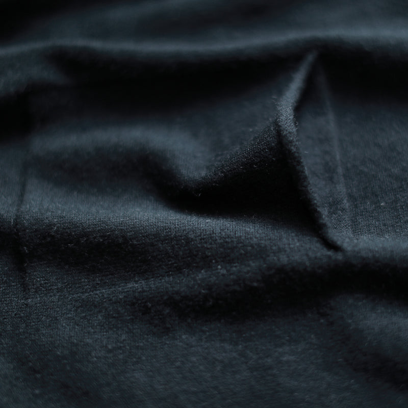Effortlessly Elegant Sweater with a Timeless Design