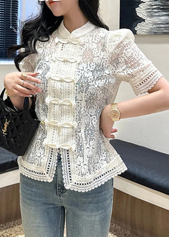 Classic Vintage Top with a Flattering Fit