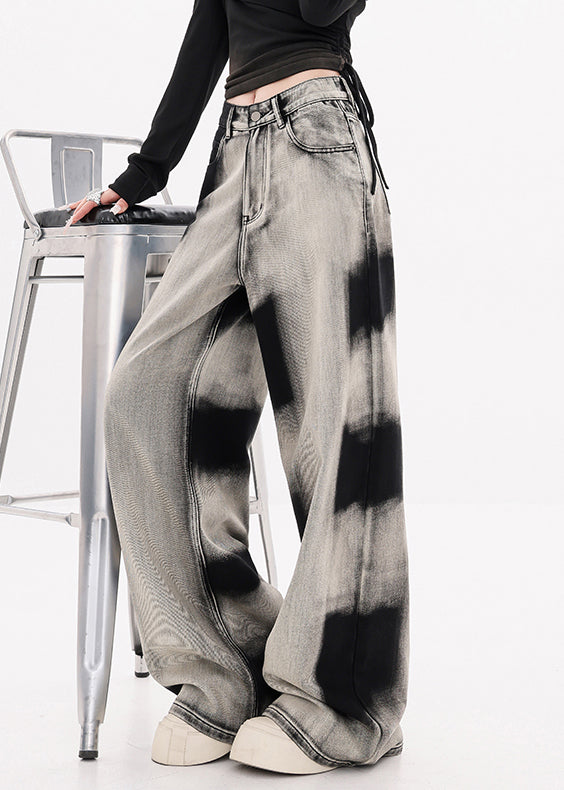 Effortlessly Elegant Pants with a Timeless Design