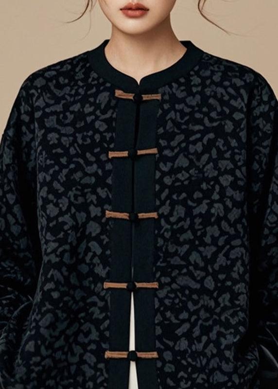 Elegantly Styled Coat for Everyday Wear