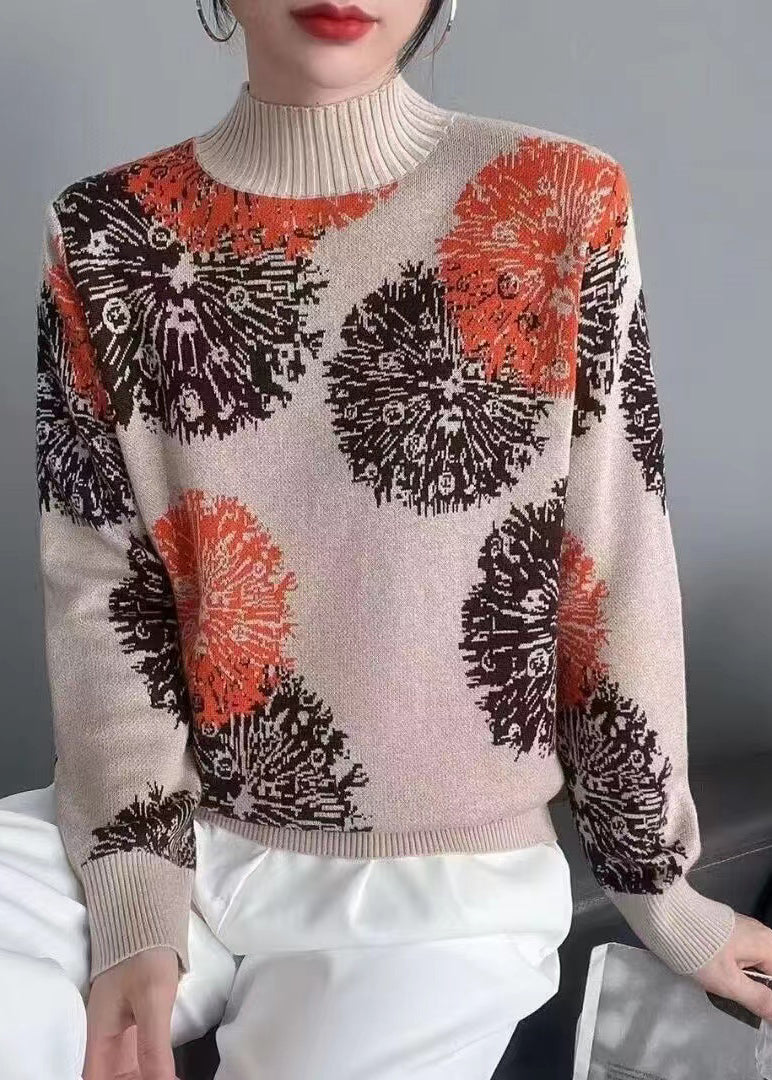 Well Tailored Top with a Graceful Silhouette