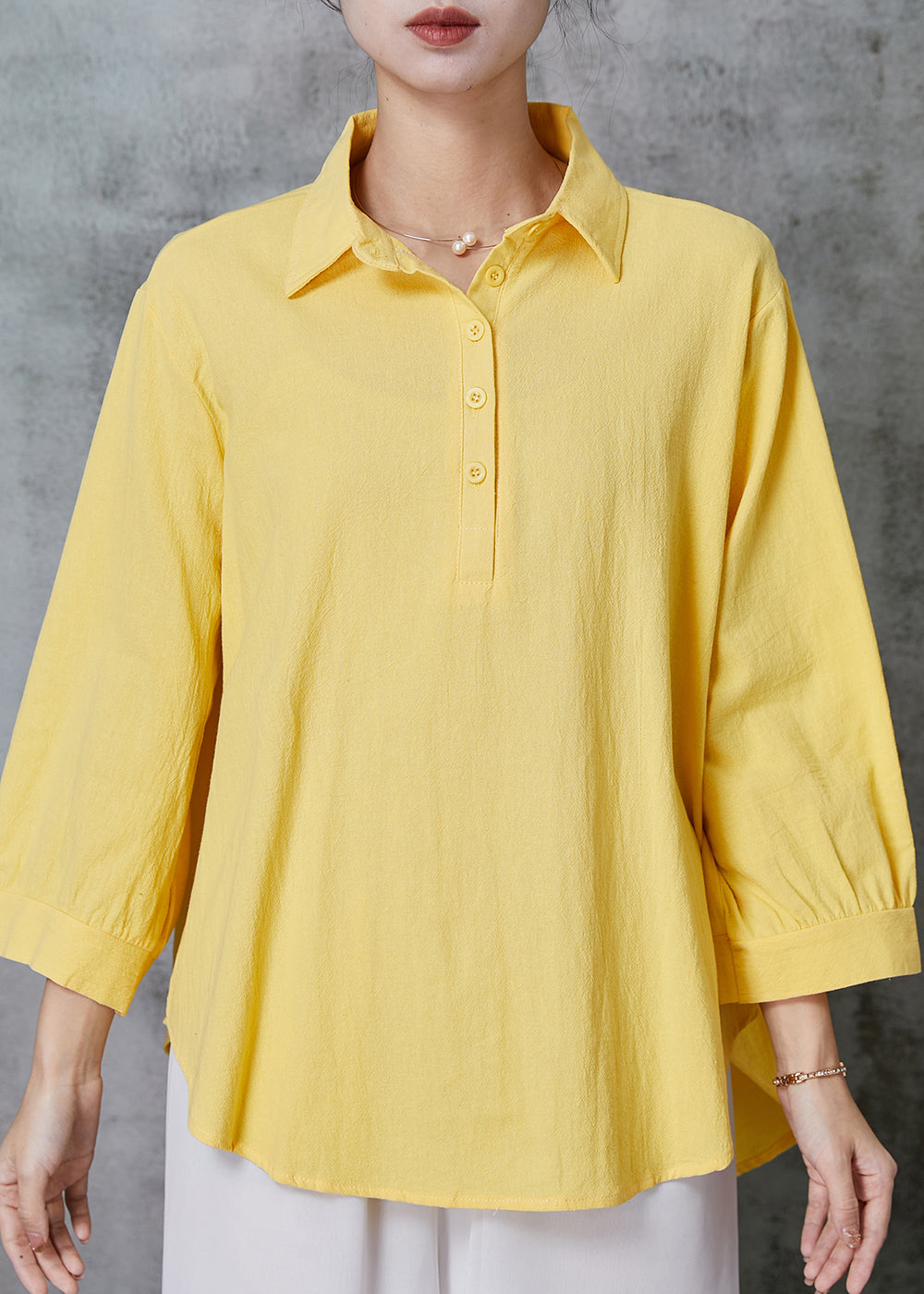 Classic Vintage Shirt with a Flattering Fit