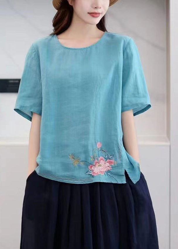 Classic Vintage Shirt with a Flattering Fit