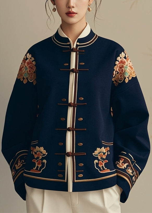 Effortlessly Elegant Coat with a Timeless Design