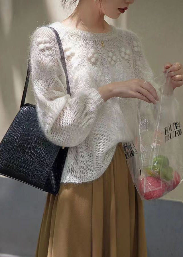 Classic Vintage Sweater with a Flattering Fit