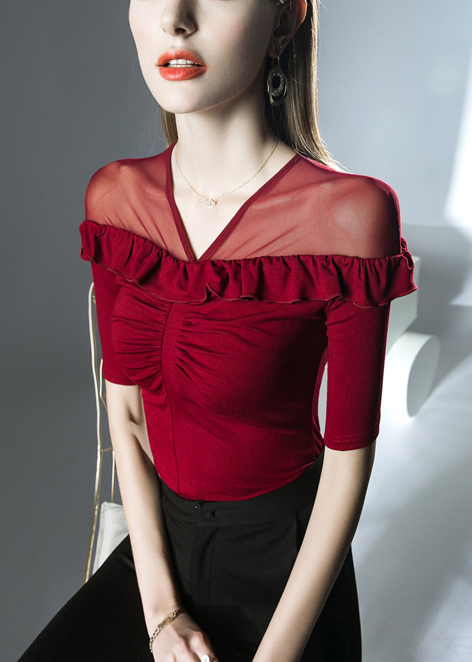 Well Tailored Shirt with a Graceful Silhouette