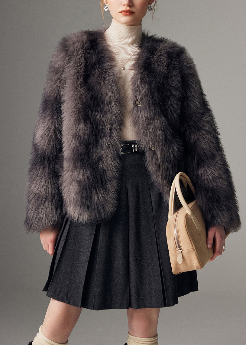 Beautifully Finished Coat in a Timeless Design