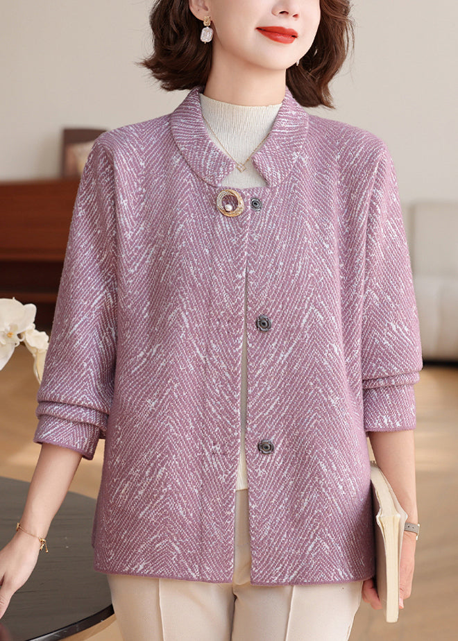 Well Tailored Cardigan with a Graceful Silhouette