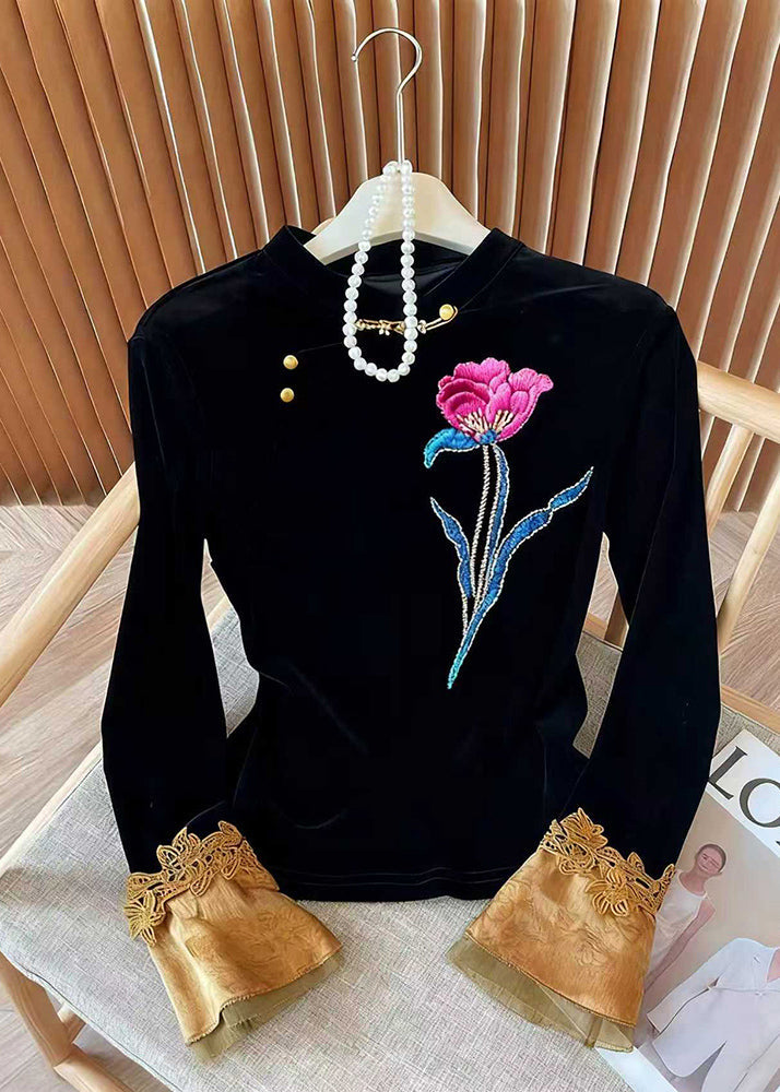 Beautifully Crafted Blouse in a Classic Style