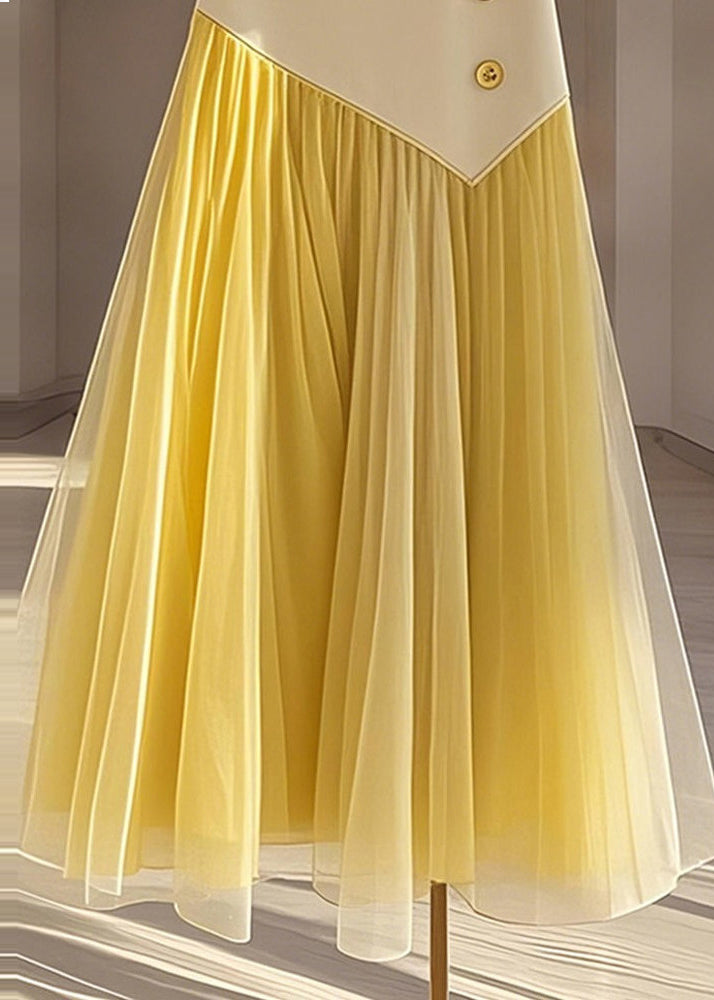 Gracefully Styled Garment for Any Occasion