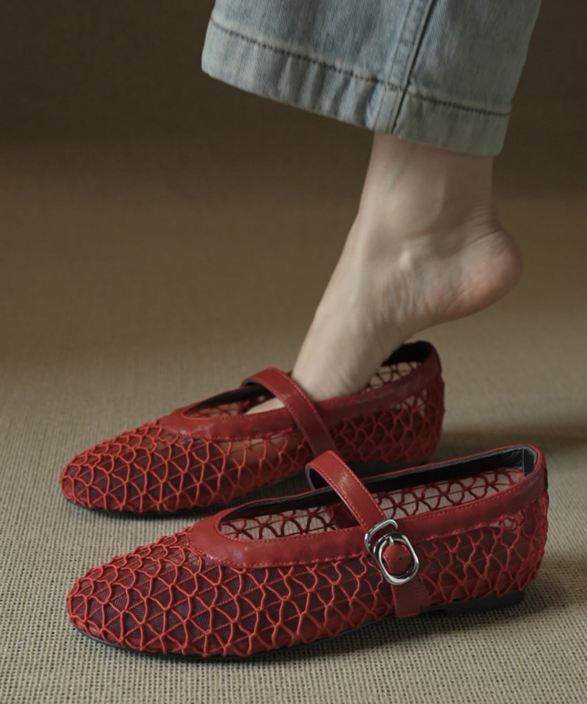 Graceful Orthopedic Sandals for Modern Look