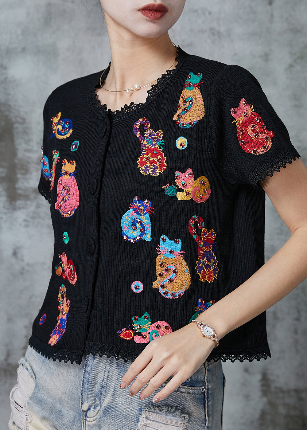 Effortlessly Elegant Shirt with a Timeless Design