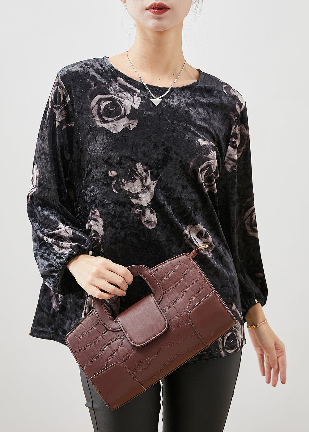 Classic Vintage Shirt with a Flattering Fit
