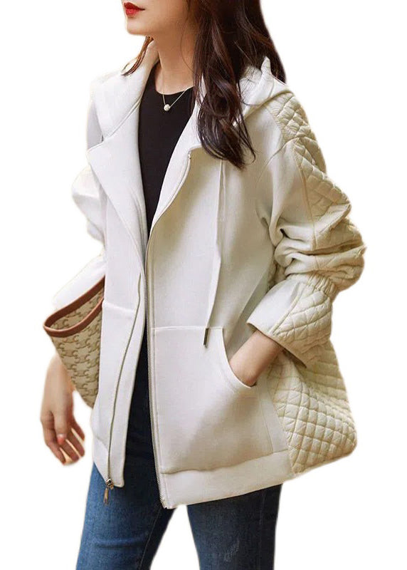 Well Tailored Coat with a Graceful Silhouette