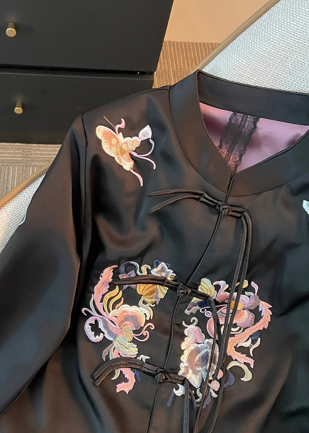 Elegantly Styled Coat for Everyday Wear
