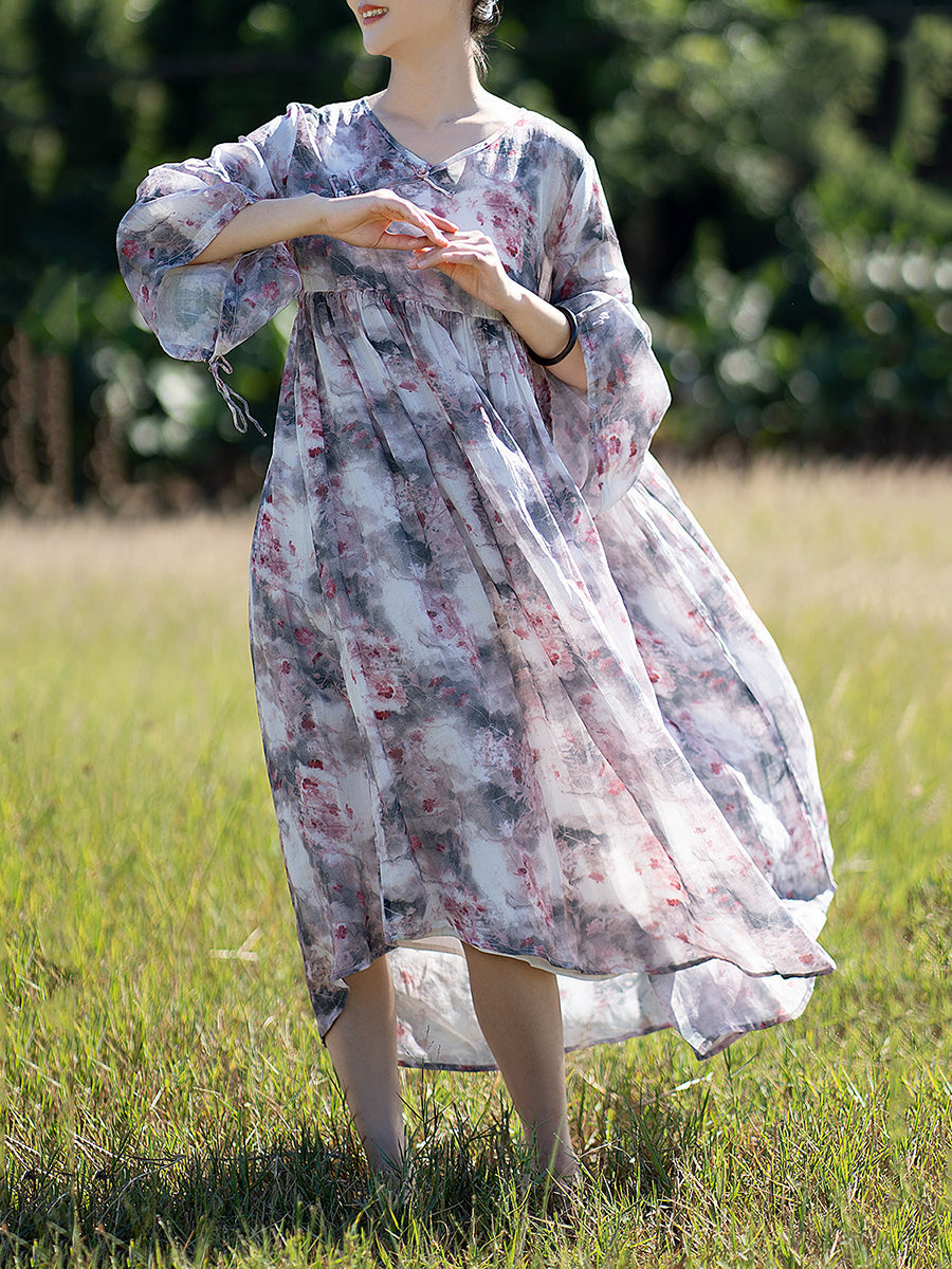 Well Tailored Dress with a Graceful Silhouette