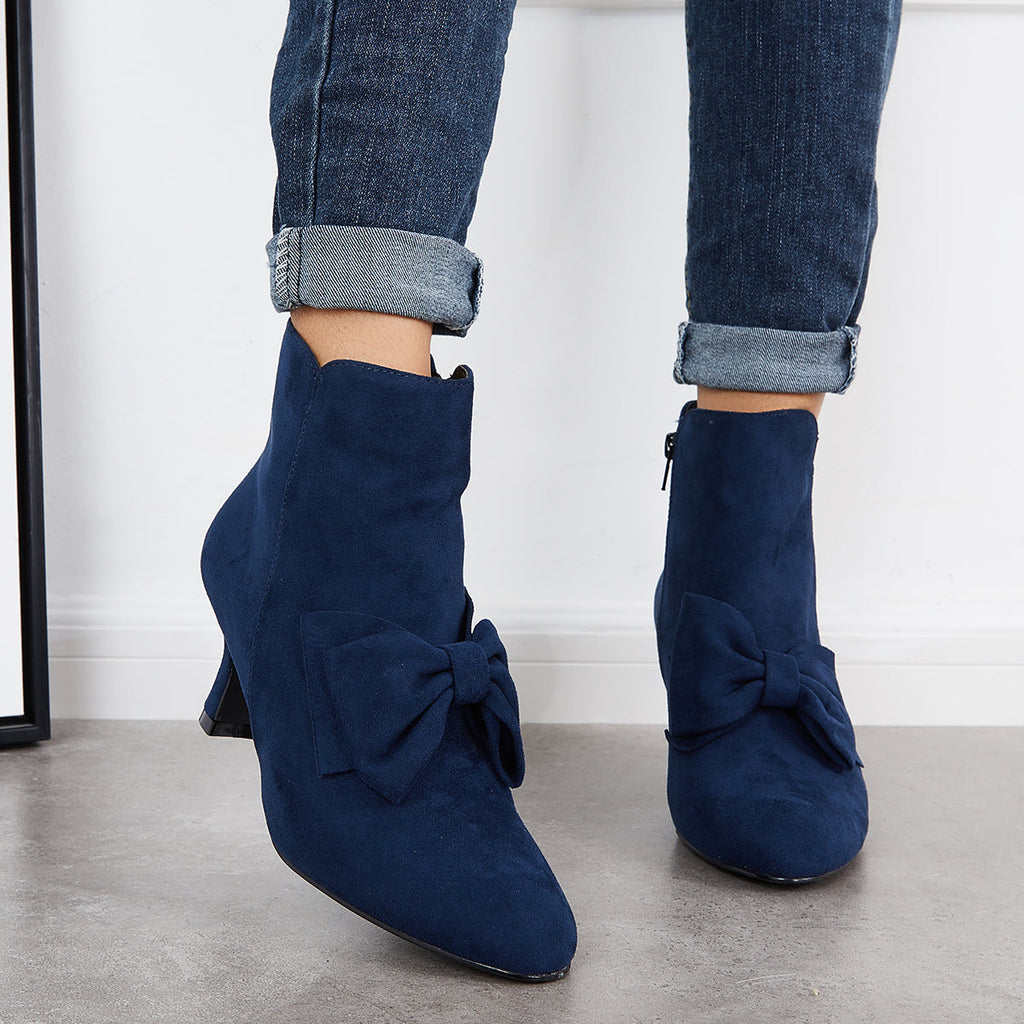 Graceful Orthopedic Boots for Modern Look