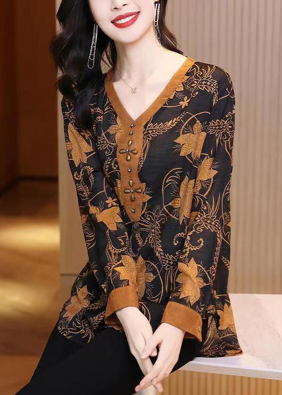 Well Tailored Top with a Graceful Silhouette