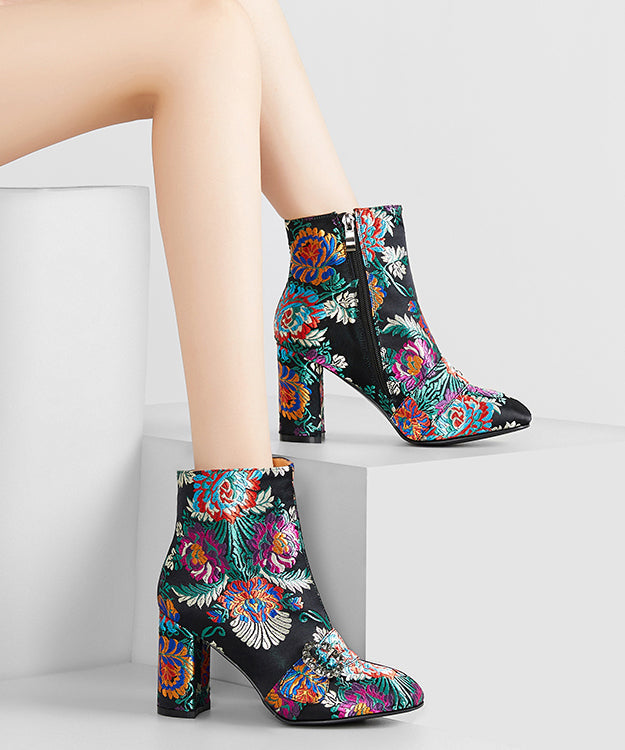 Graceful Orthopedic Boots for Modern Look