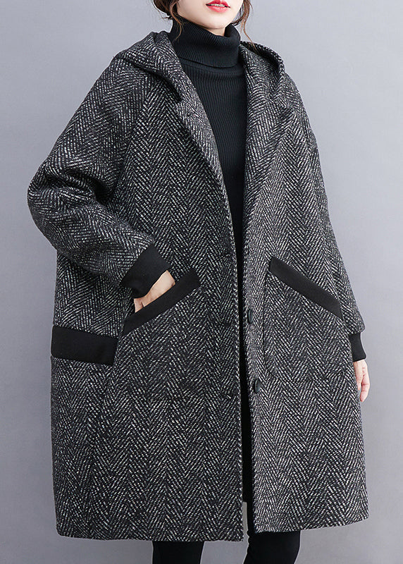 Gracefully Styled Coat for Any Occasion