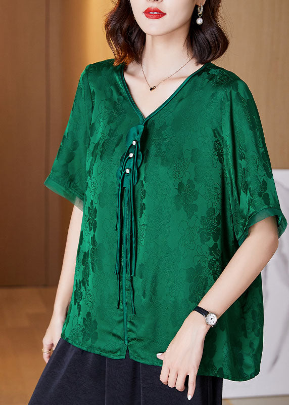 Well Tailored Shirt with a Graceful Silhouette