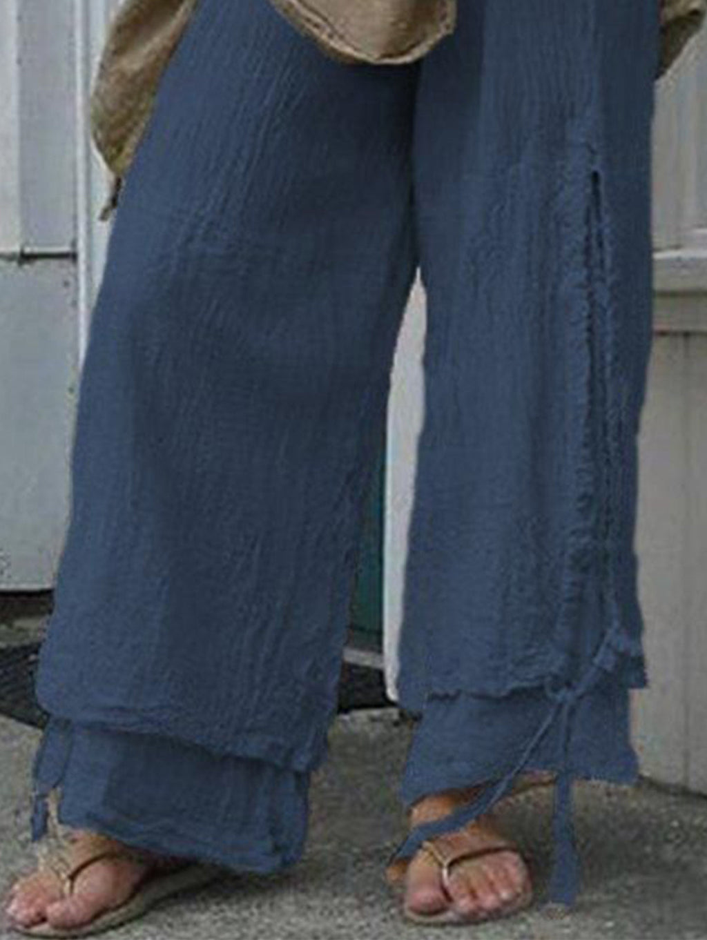 Well Tailored Pants with a Graceful Silhouette