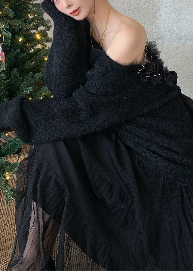 Classic Vintage Sweater with a Flattering Fit