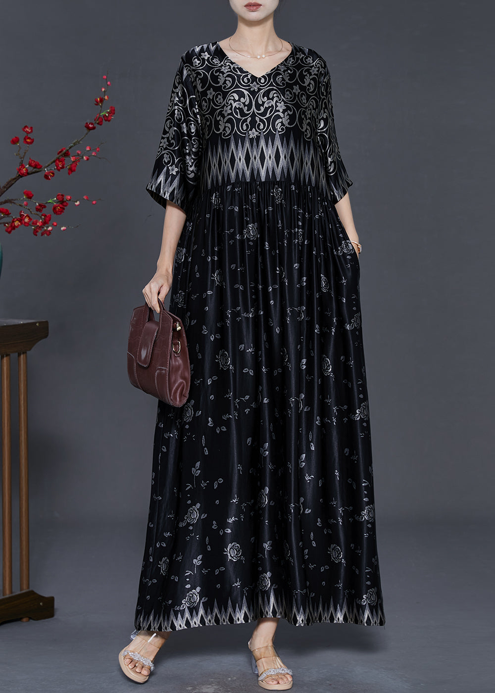 Gracefully Styled Dress for Any Occasion