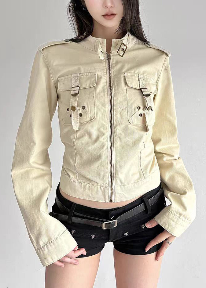 Gracefully Styled Jacket for Any Occasion