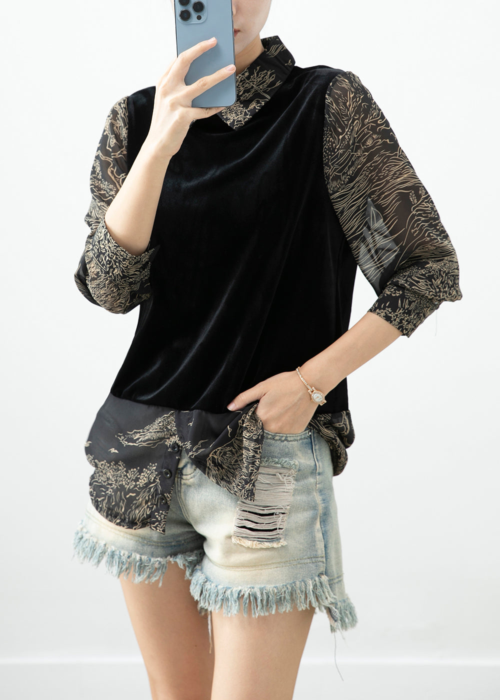 Well Tailored Shirt with a Graceful Silhouette