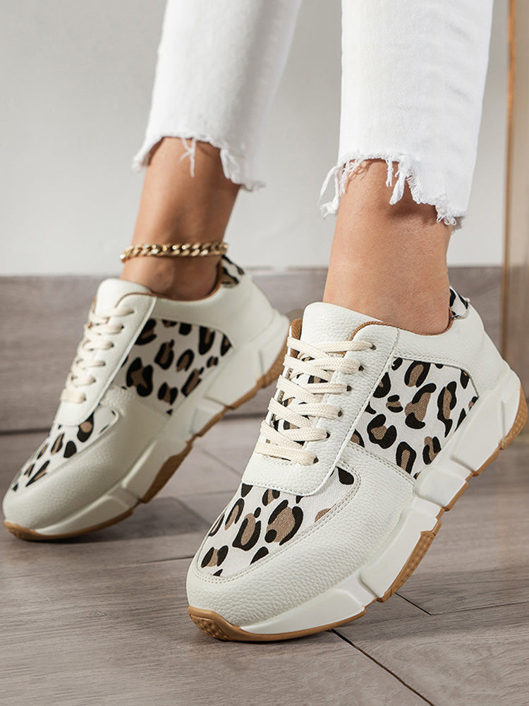 Classic Orthopedic Sneakers with Timeless Style
