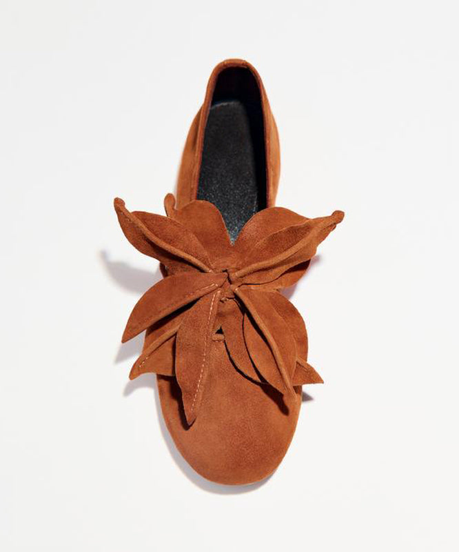 Chic Orthopedic Flats with Unique Design