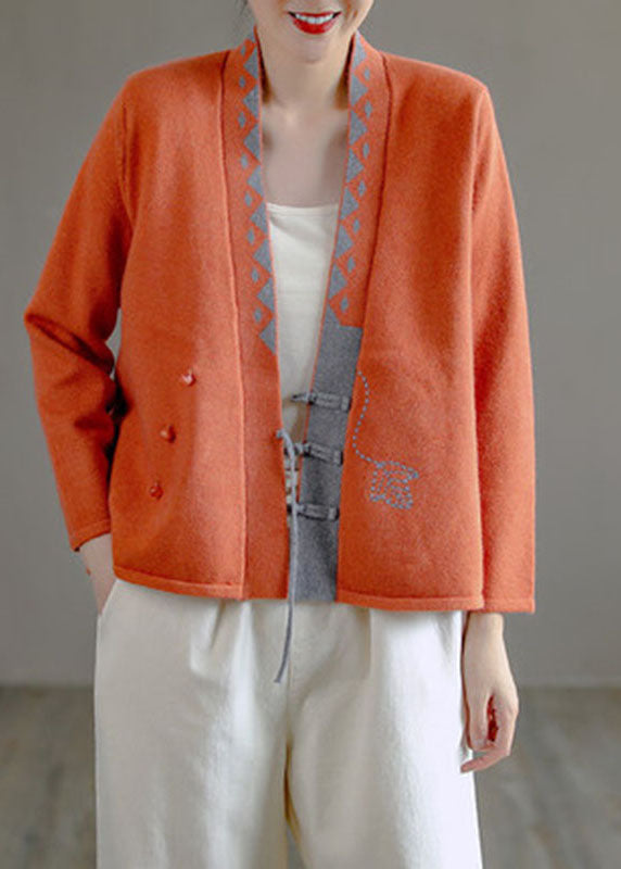 Classic Vintage Sweater with a Flattering Fit