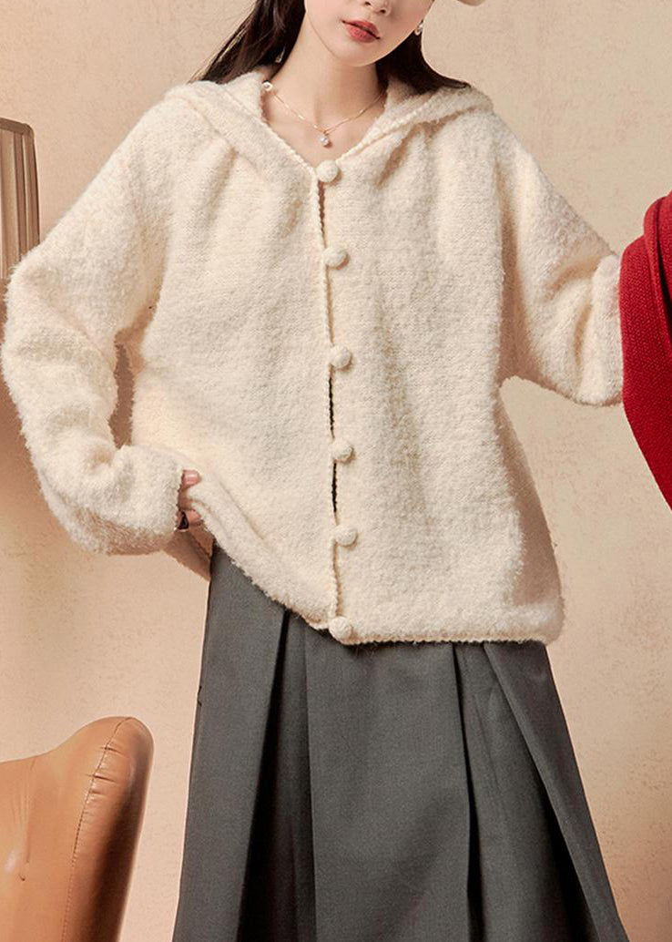 Gracefully Styled Coat for Any Occasion