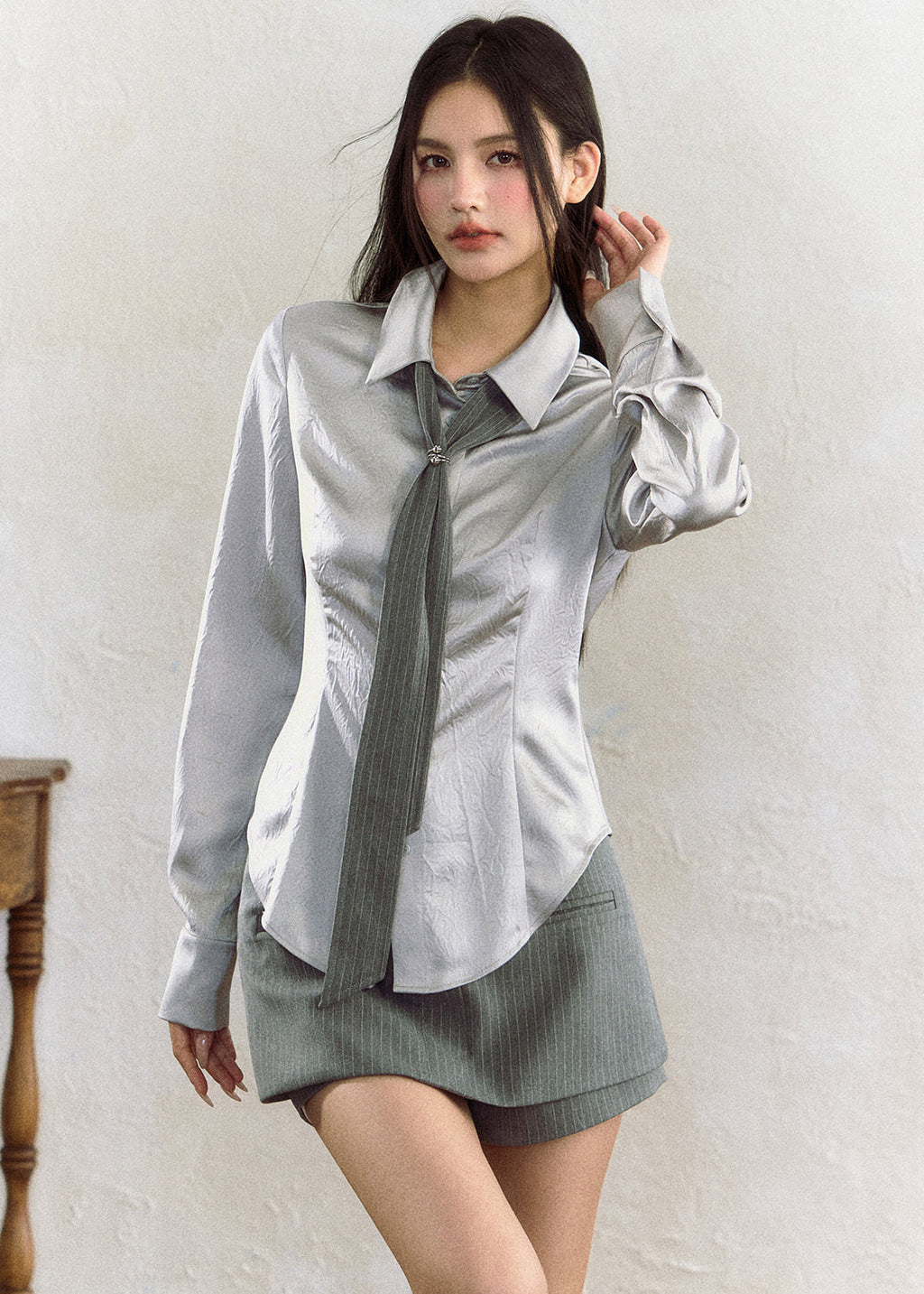 Classic Vintage Shirt with a Flattering Fit