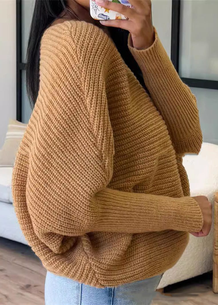 Effortlessly Elegant Sweater with a Timeless Design