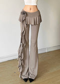 Effortlessly Elegant Pants with a Timeless Design