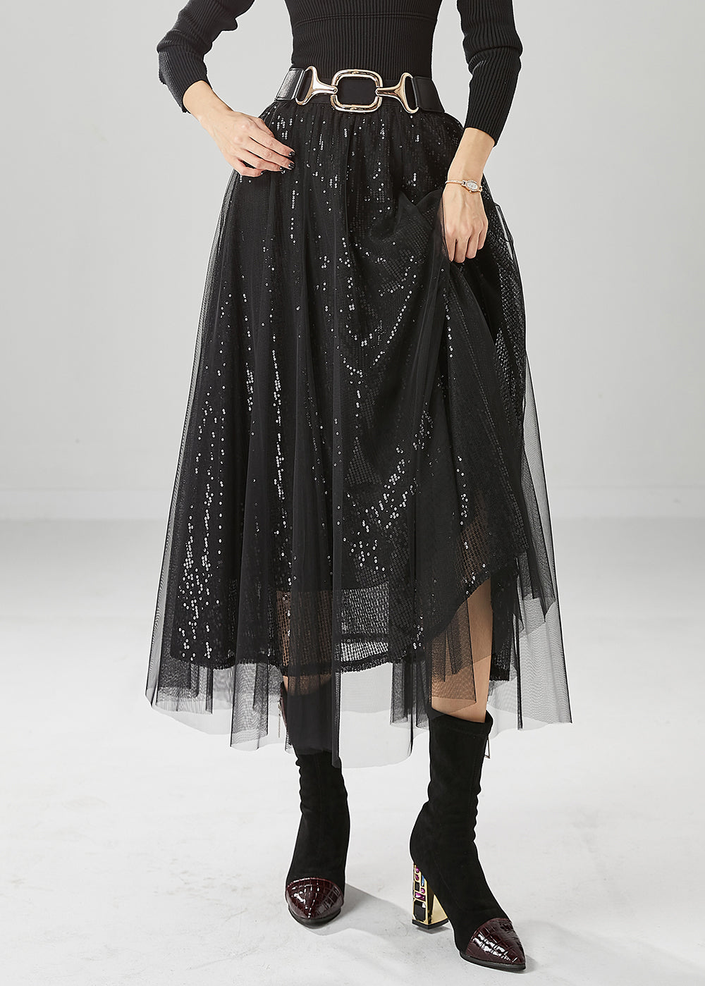 Effortlessly Elegant Garment with a Timeless Design