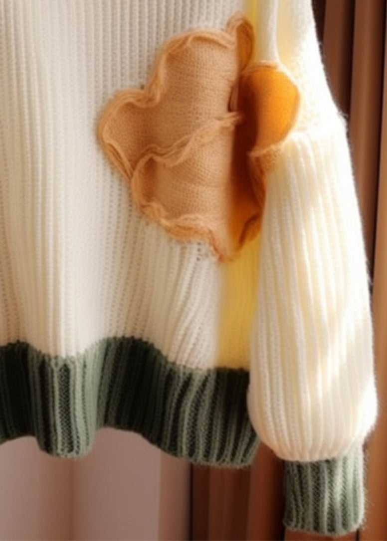 Effortlessly Elegant Sweater with a Timeless Design