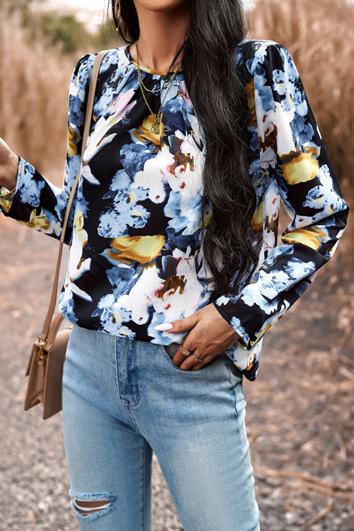 Polished Top with an Effortless Classic Look