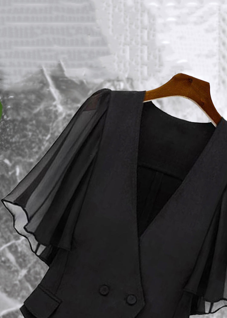 Gracefully Styled Coat for Any Occasion