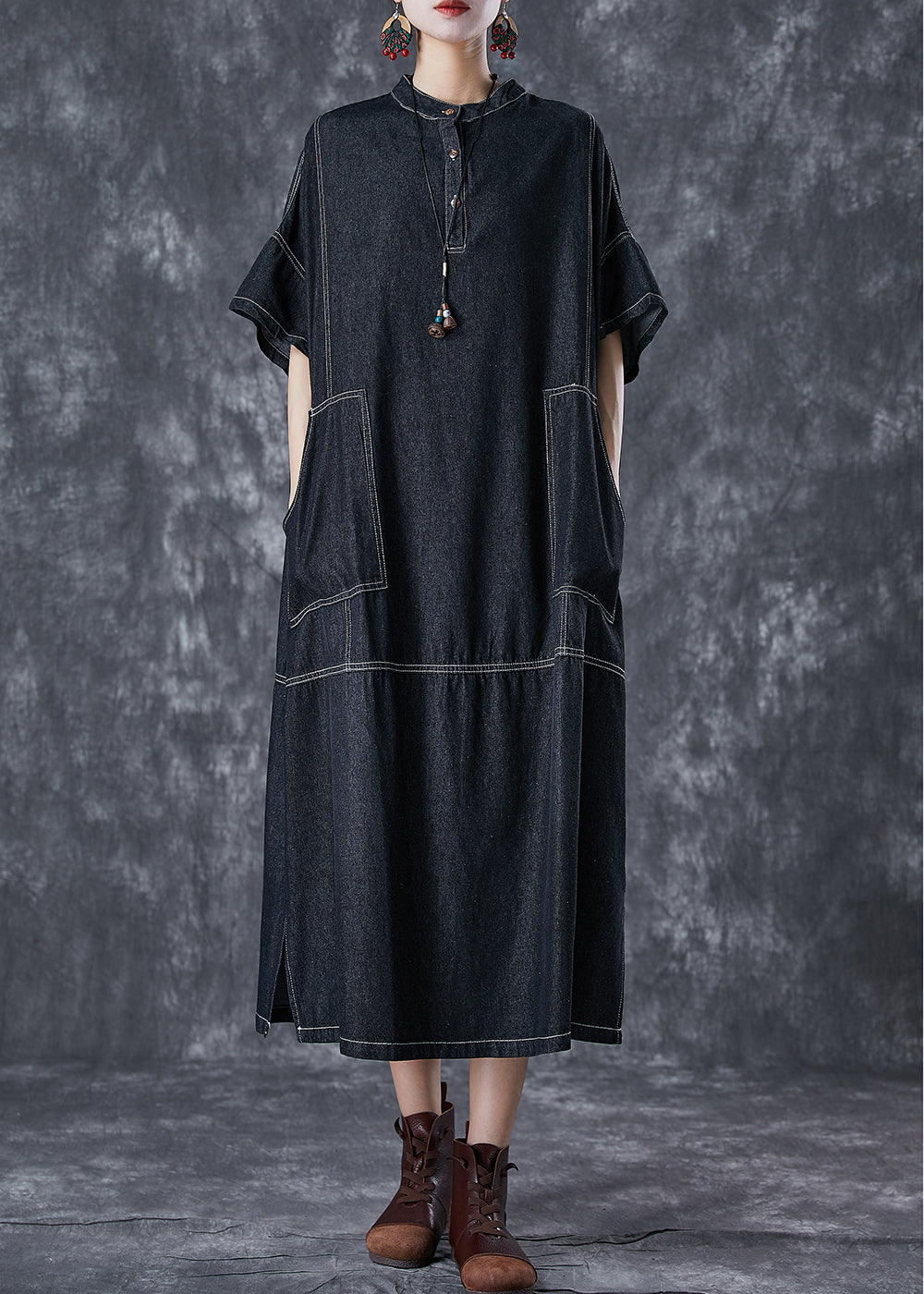 Effortlessly Elegant Dress with a Timeless Design