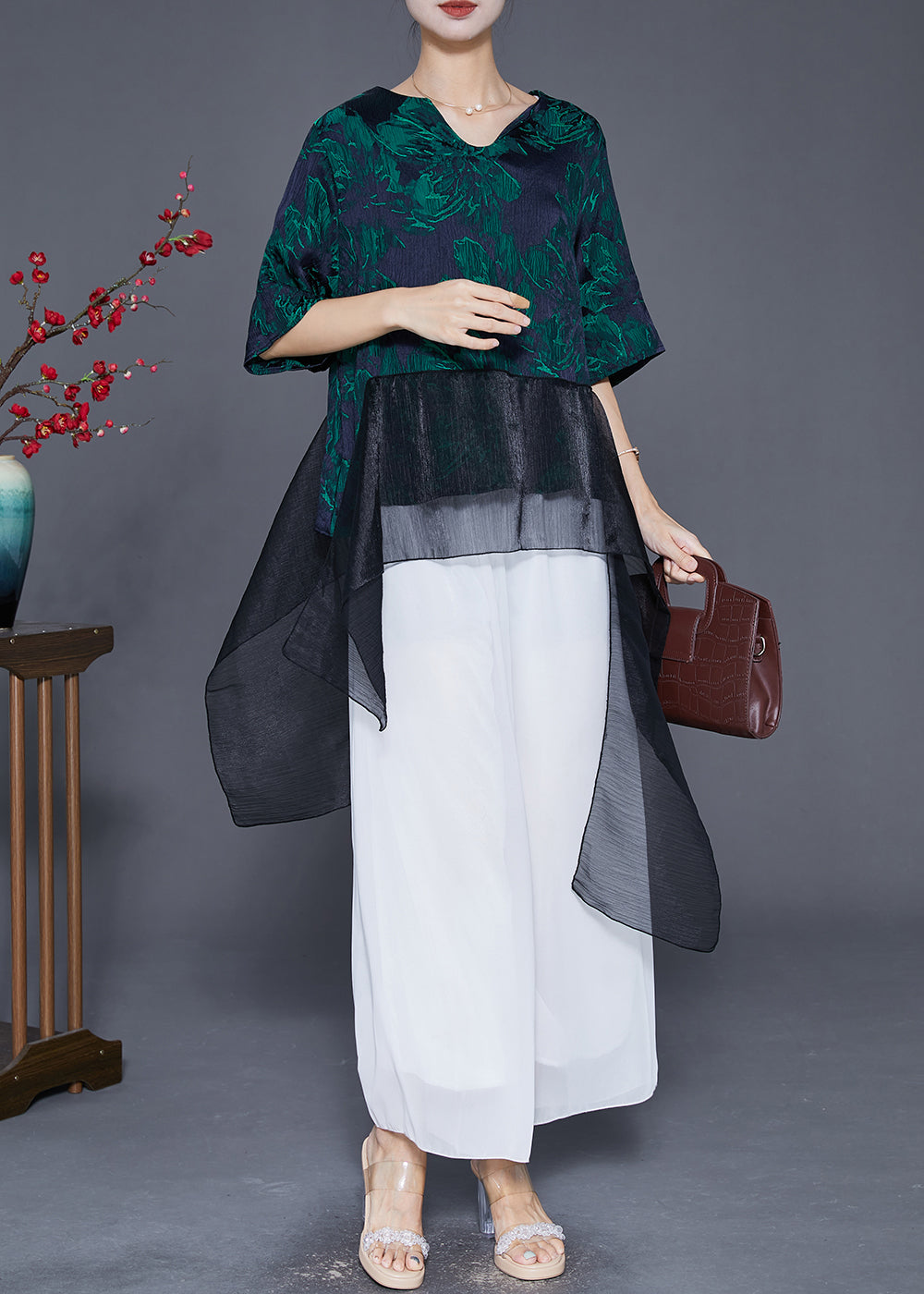Polished Top with an Effortless Classic Look